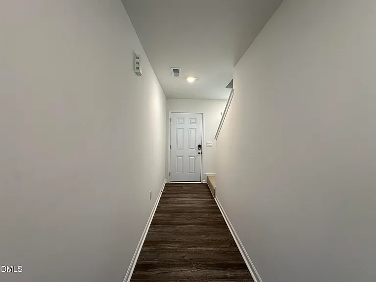 250 Bay Laurel Dr — Photo 4