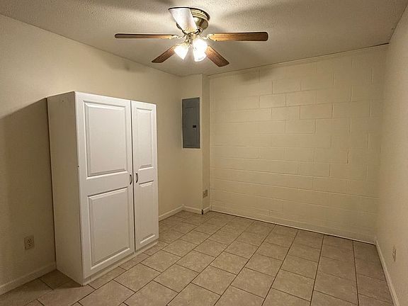 5th image of 208 Tyler Rd