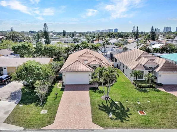 684 98th AVE N, NAPLES, FL 34108