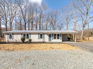 4011 Old Courthouse Rd, Sophia, NC 27350