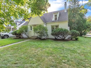 1702 Sunnyside Ave, Lansing, MI 48910