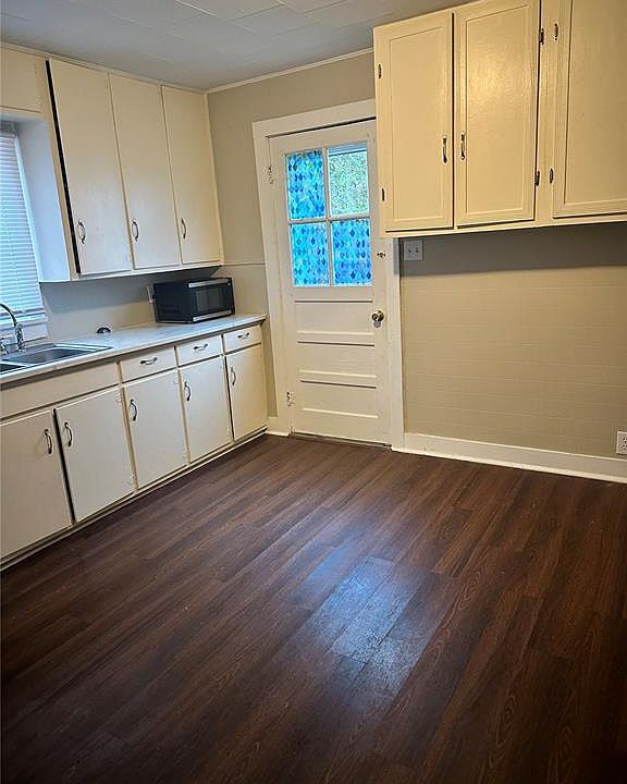 1st image of 315 Virginia St