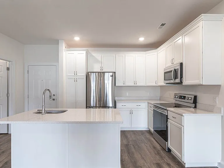 The Residences at St. Joseph Court — Photo 4