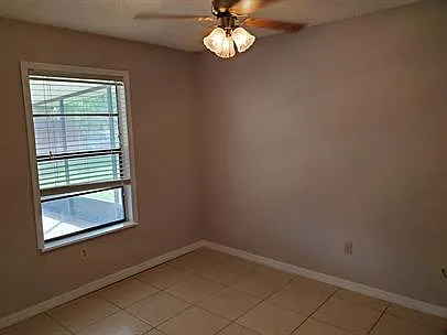 1133 James Ave — Photo 6