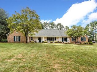 1328 Stanley Lucia Rd, Mount Holly, NC 28120