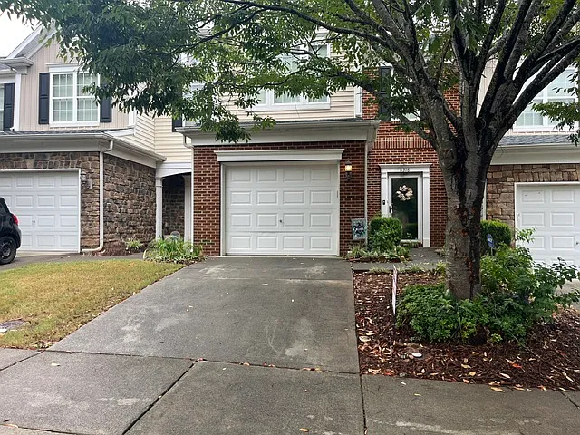 8318 Pilots View Dr
