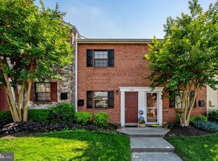 11109 Rock Garden Dr, Fairfax, VA 22030