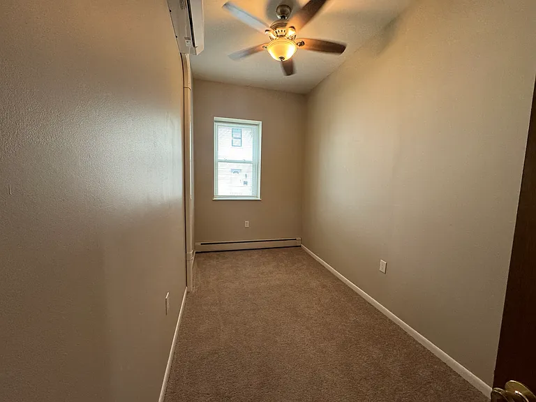 615 Summit St #2 — Photo 9