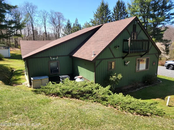 99 Kresge Ln, White Haven, PA 18661