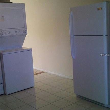 4th image of 2448 Columbia Dr APT 14