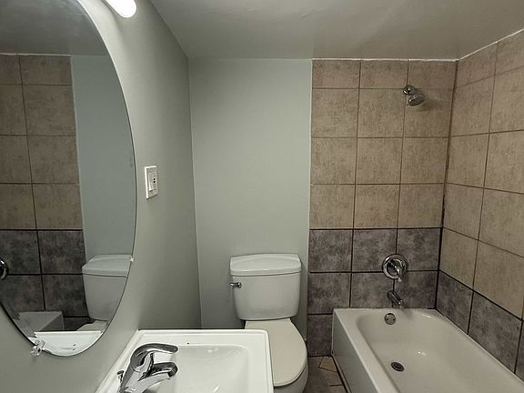 2nd image of 1651 N Lockwood Ave #B