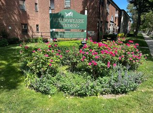 196-39 73rd Ave #2, Fresh Meadows, NY 11365