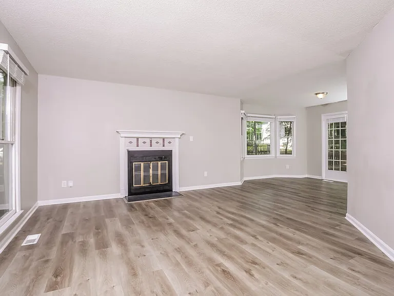 102 Fawn Ridge Ct — Photo 4