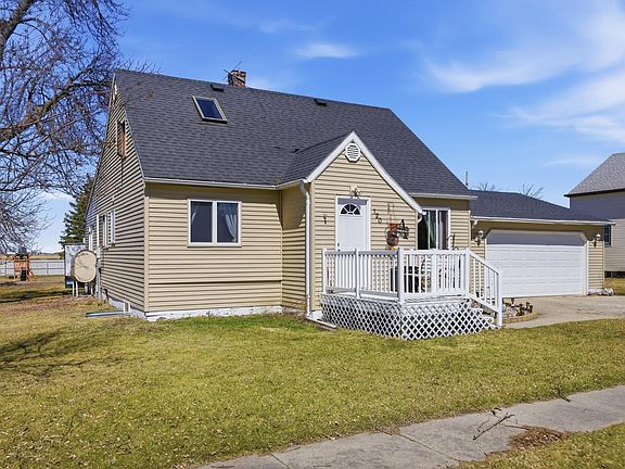 2nd image of 120 2nd St E