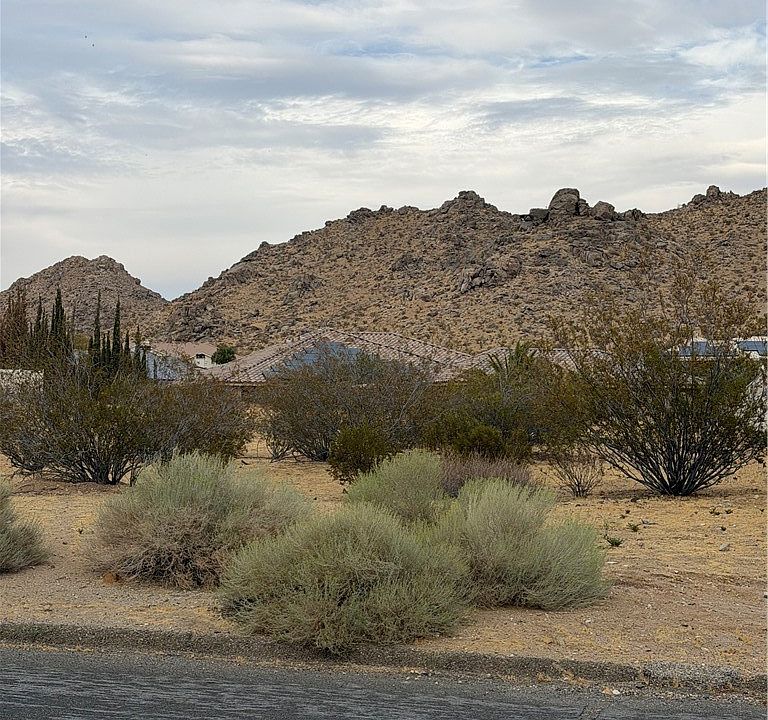2nd image of 0 Iwa Rd Lot 713