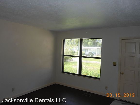 4th image of 10323 Swarthmore Dr