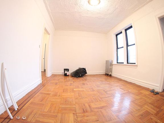 2nd image of 3204 Holland Ave #4B-1