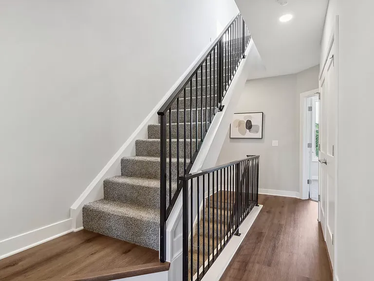 11220 N Park Pl — Photo 18