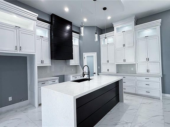 5th image of 2803 Kingdom Dr