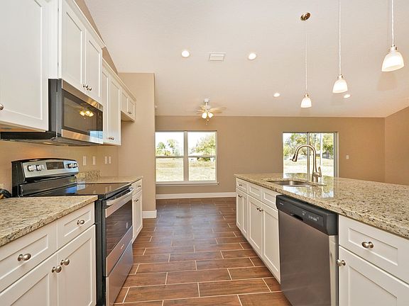4th image of 1175 Grandeur St SE