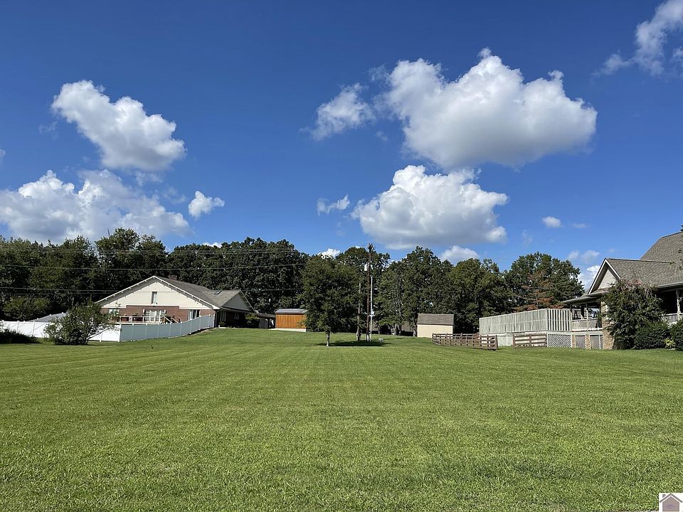 1st image of Melrose Dr #14
