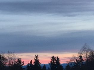 7110 Heggenes Rd, Clinton, WA 98236