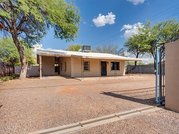 4th image of 2802 N Palo Verde Ave