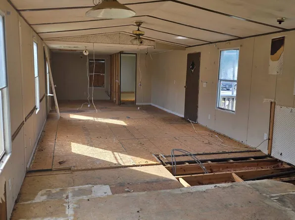 31310 Charles St #183, Franklin, VA 23851