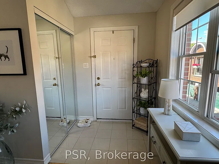 1361 Bayview Ave #CH1 — Photo 4