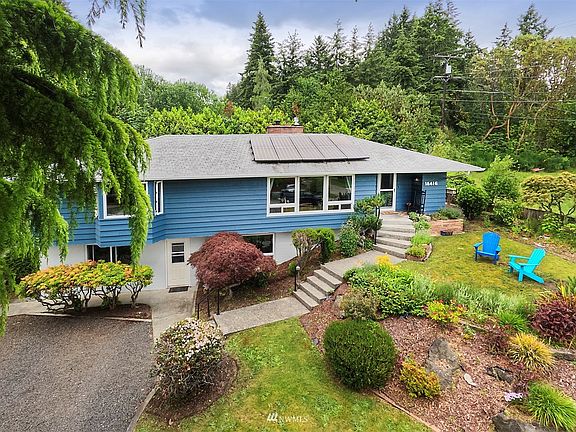 2nd image of 18416 9th Ave NE