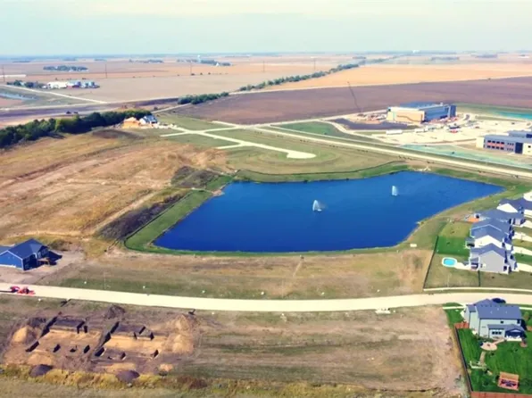 1335 NW Yorktown Dr, Waukee, IA 50263