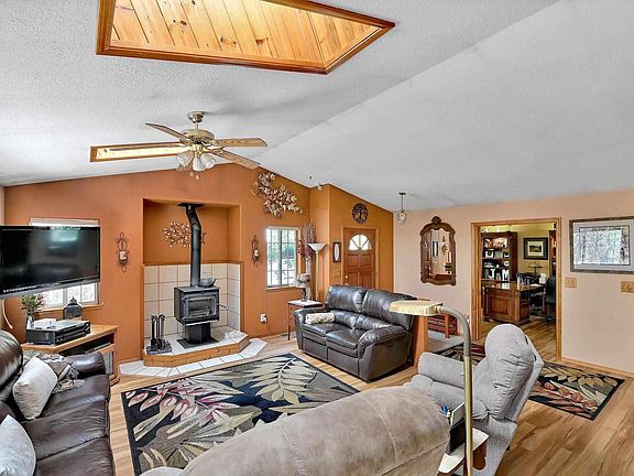5th image of 22975 Frediani Way