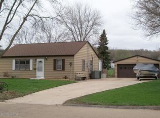 2711 Markay St SE, Rochester, MN 55904