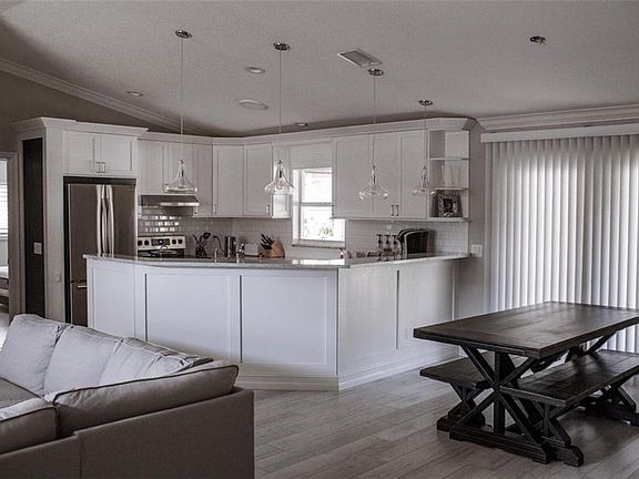 2nd image of 2744 Yacolt Ave