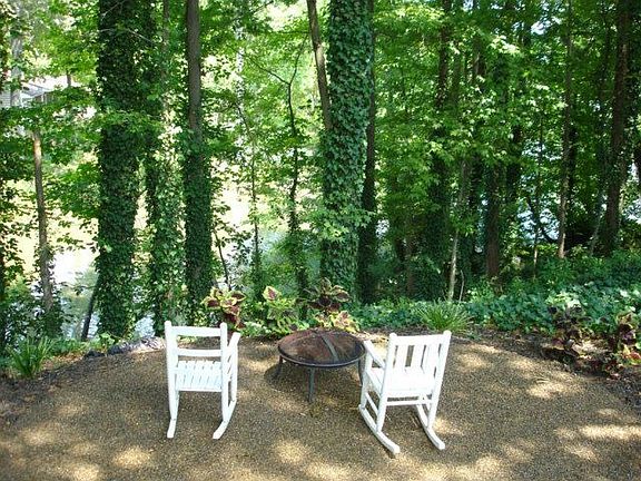 Firepit overlooking Duvall Creek
