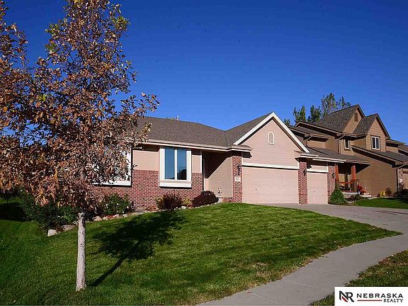 2nd image of 5712 S 164th St