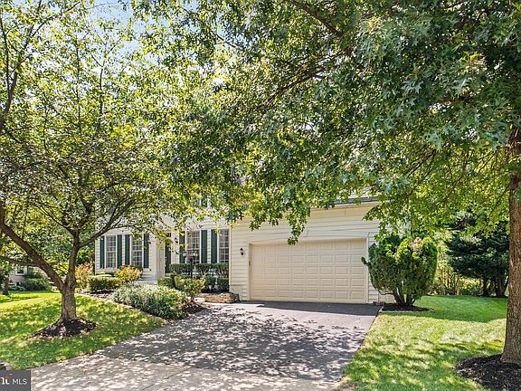 5th image of 7748 Royal Sydney Dr