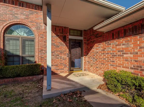 3841 Highpoint Ct, Norman, OK 73072