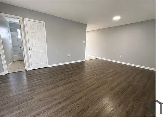 606 S Gordon St — Photo 4