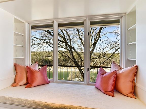 3rd image of 22016 Briarcliff Dr