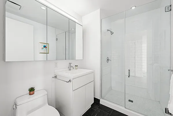 Rented by Compass | media 23