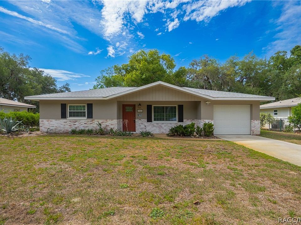 1st image of 9302 E Redwood Pl