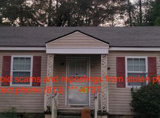 2404 Oxford Dr, Valdosta, GA 31602