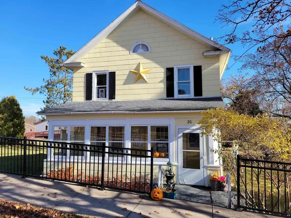 20 N 2nd St, Bayfield, WI 54814
