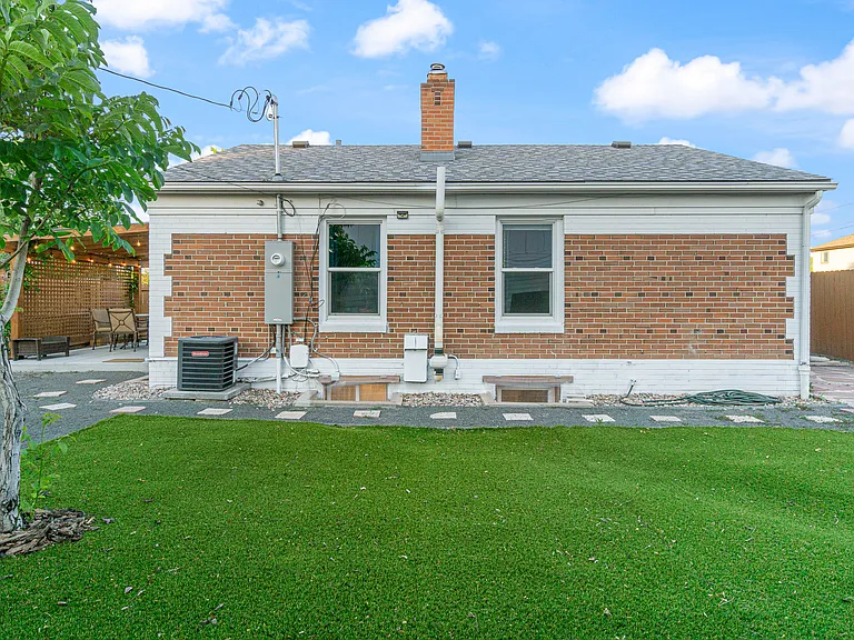 3947 Haddon Rd — Photo 51