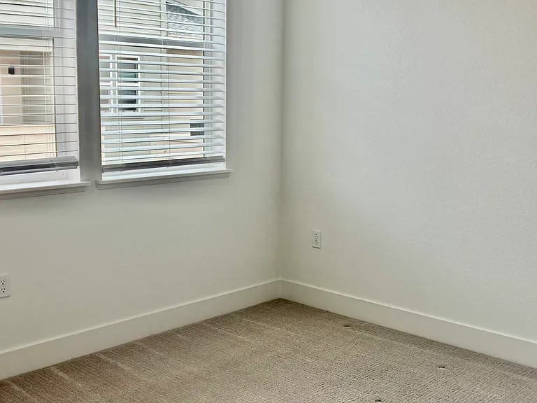 2933 Lamory Pl #113 — Photo 14