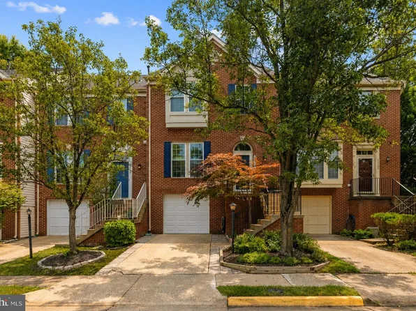 20340 Briarcliff Ter, Sterling, VA 20165