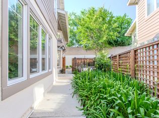 2759 Butter Creek Dr, Pasadena, CA 91107