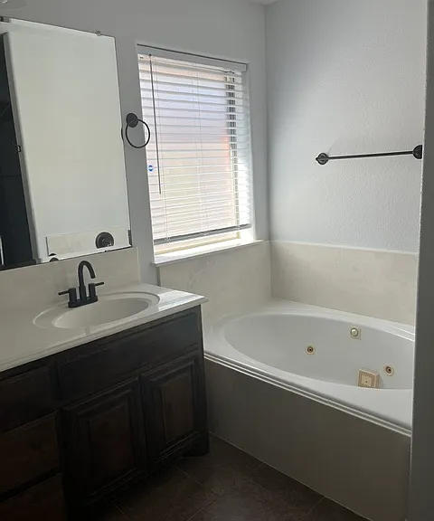 3903 Tournay Ln — Photo 13