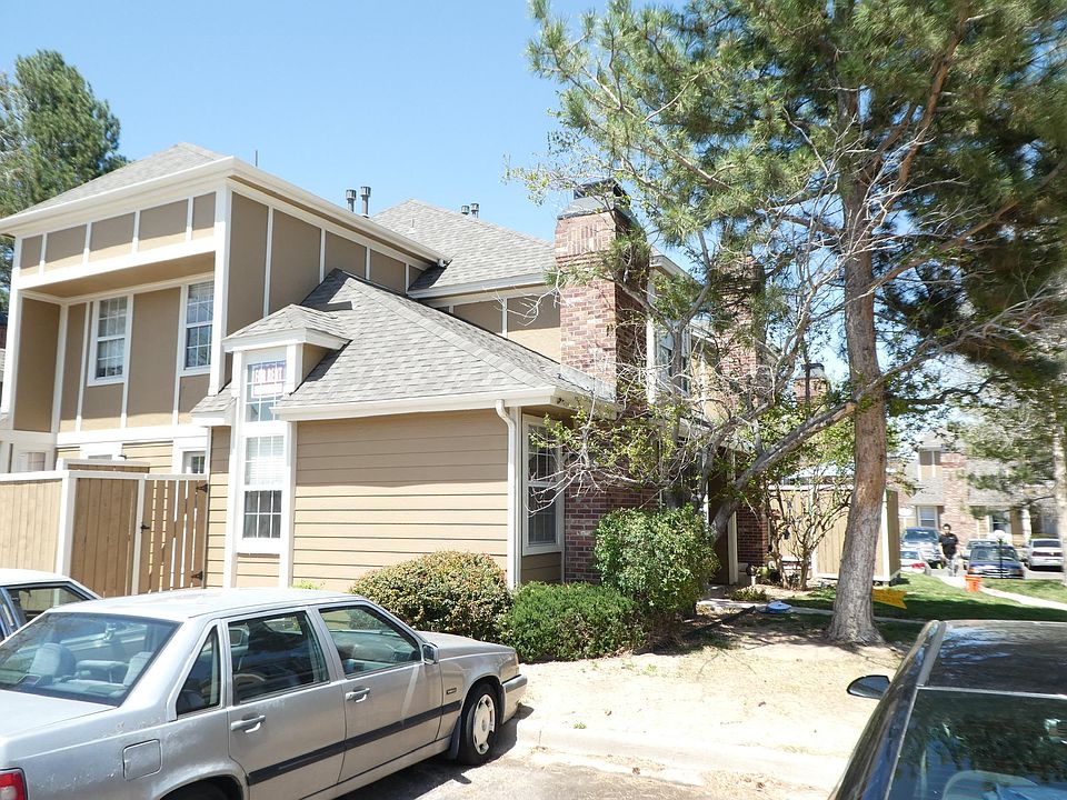 exterior of town home